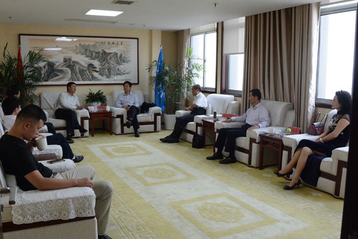 全國(guó)政協(xié)委員、安徽政協(xié)原副主席王鶴齡等一行領(lǐng)導(dǎo)來(lái)我局考察指導(dǎo)