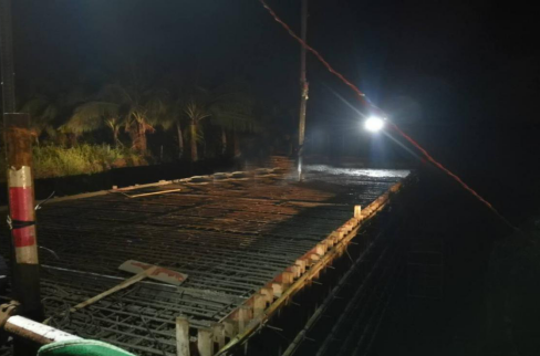 戰高溫 斗酷暑 巧安排 搶進度——海南遍處施工忙